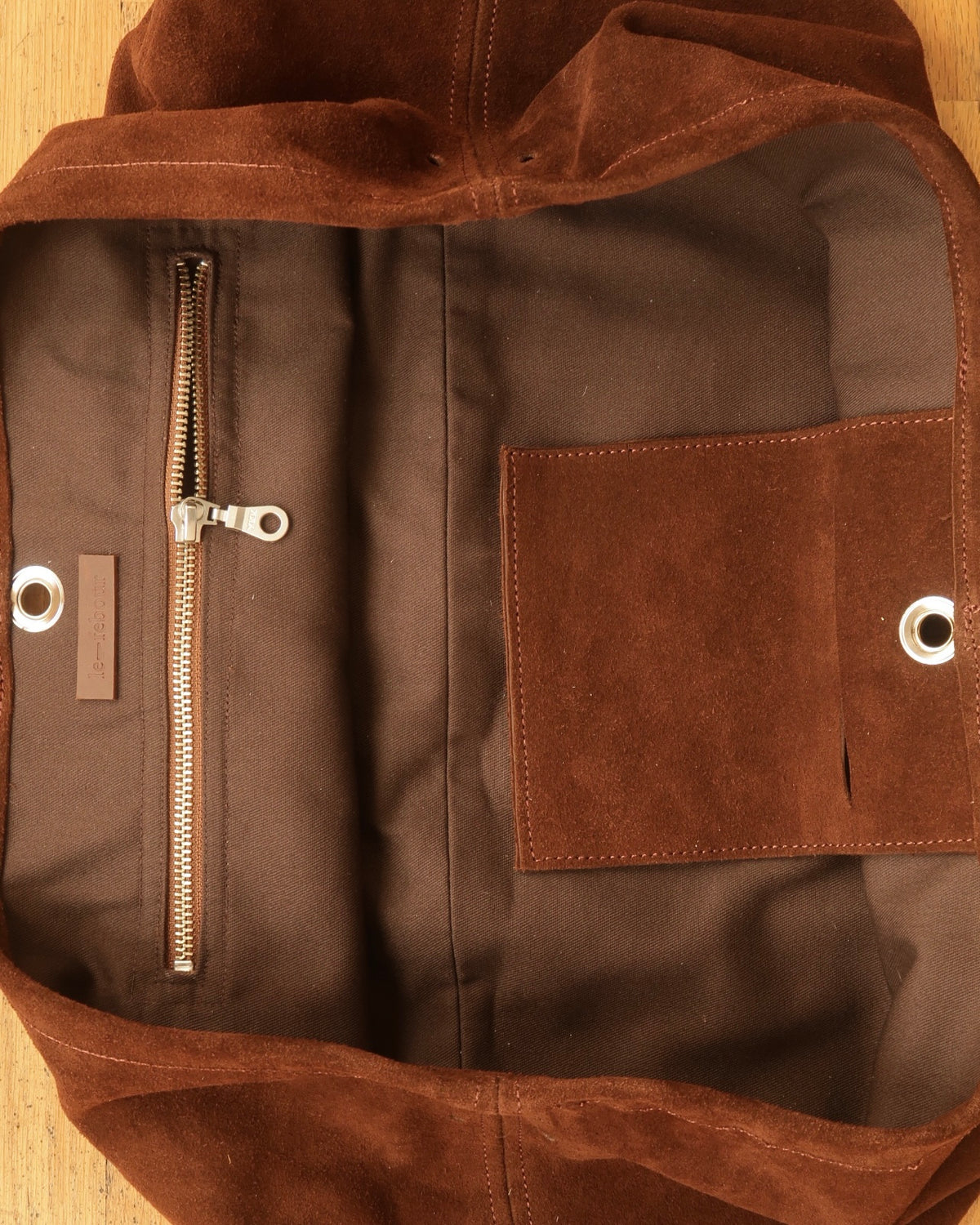 no 08 / Everything Bag Brown Suede