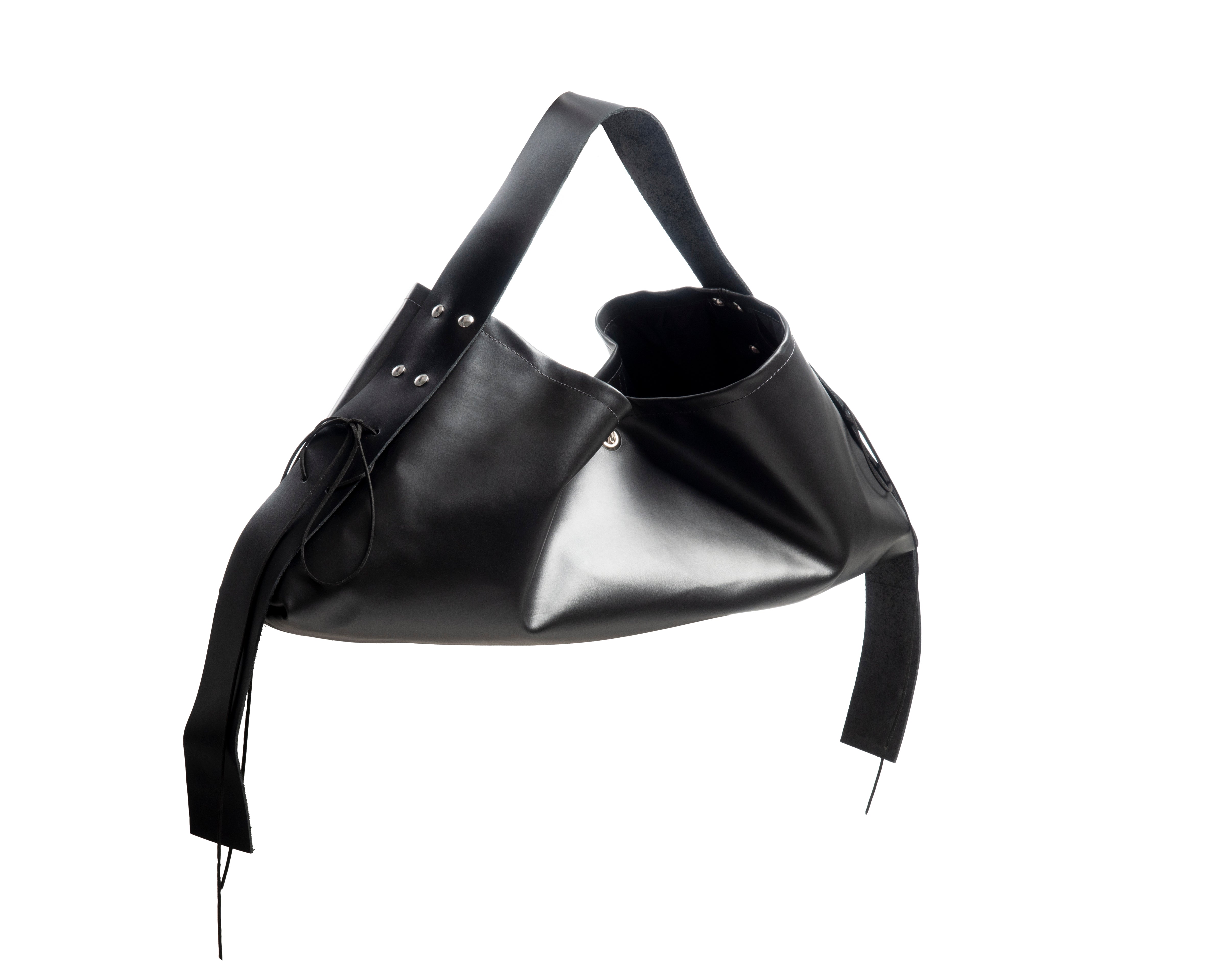 no 04 / Everything Bag Vinyl Black